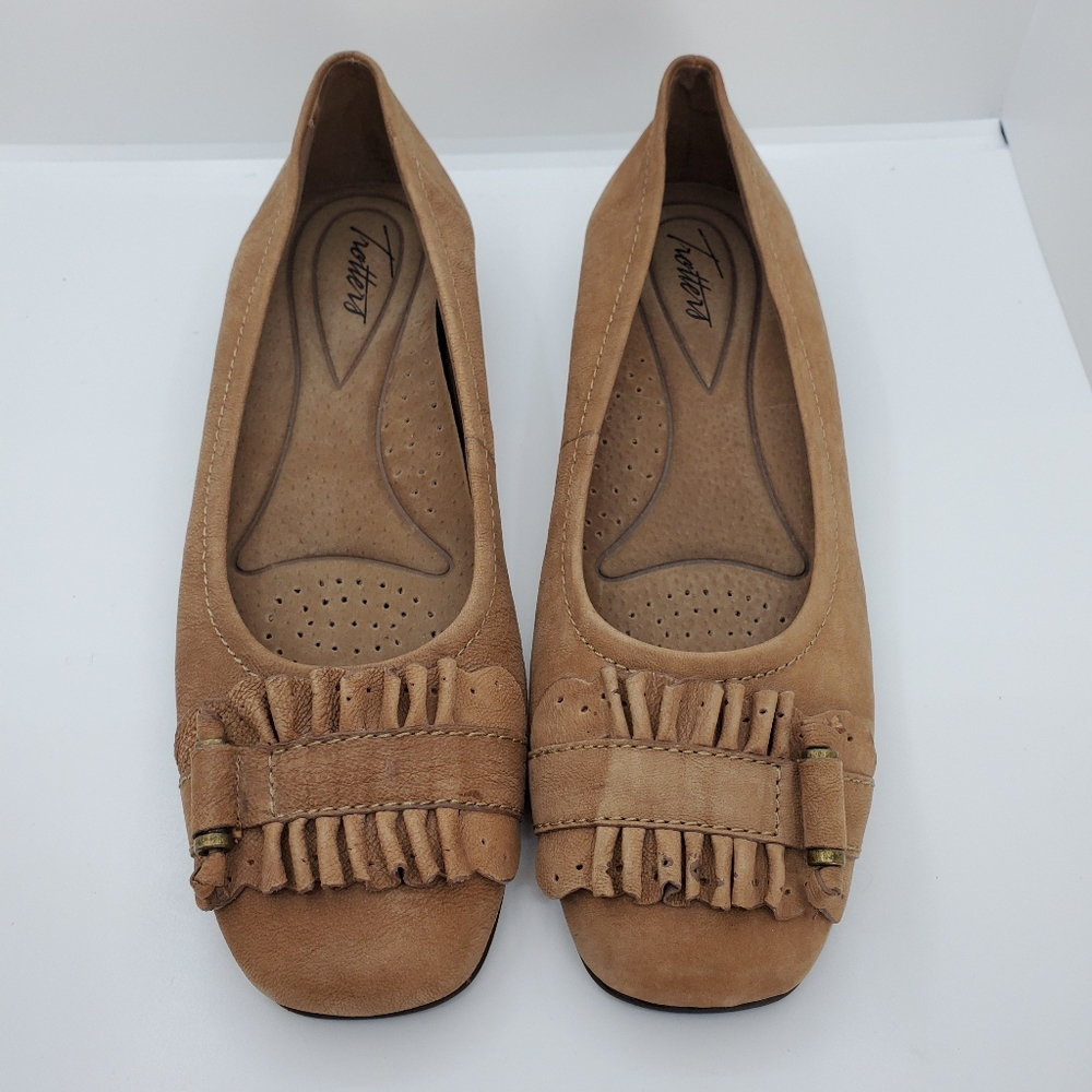 PRICE DROP!Trotters Sydnei "Sand" Flats Sz. 8.5 N*
